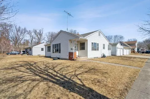 1509 14th St E, Glencoe, MN 55336