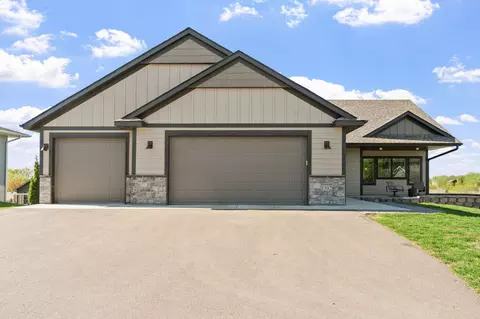 1302 Windrush Rd, Buffalo, MN 55313
