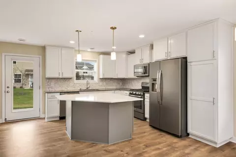 13954 102nd Ave N, Maple Grove, MN 55369