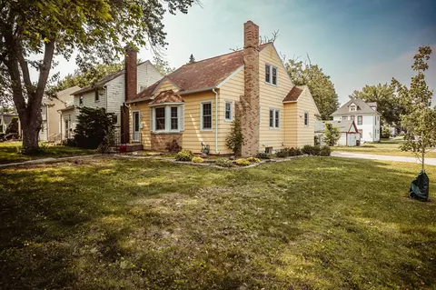 Exterior - 800 5th Ave SW, Austin, MN 55912 photo 5 of 8