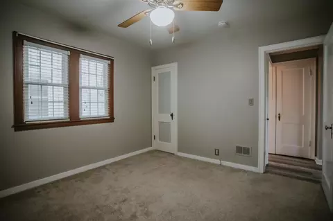 Bedroom - 800 5th Ave SW, Austin, MN 55912 photo 2 of 12