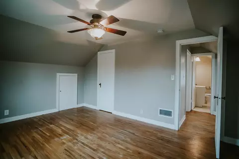 Bedroom - 800 5th Ave SW, Austin, MN 55912 photo 11 of 12