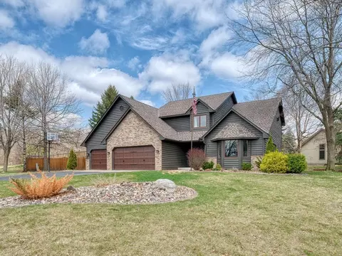 16952 Island Ter, Lakeville, MN 55044