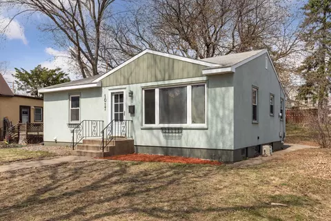 1017 Stinson St, Saint Paul, MN 55103