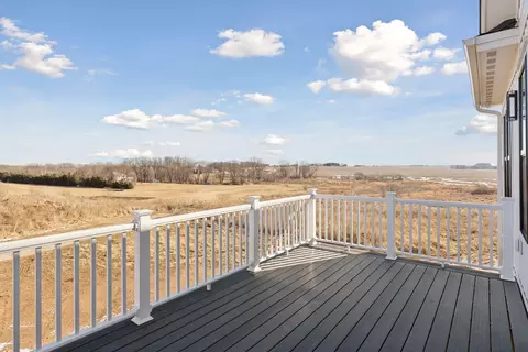 Exterior - 112 E Brewer St, Roberts, WI 54023 photo 5 of 10