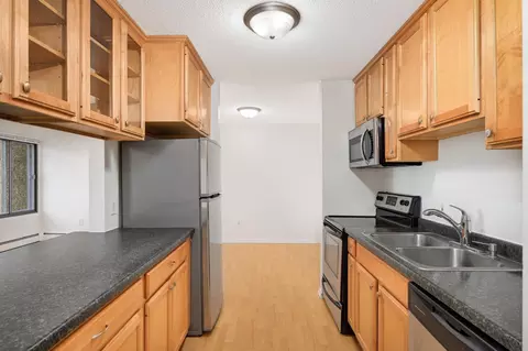 Kitchen - 4110 Rahn Rd #210, Eagan, MN 55122 photo 2 of 2
