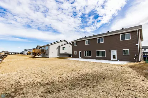 1491 68th Ave S, Fargo, ND 58104 photo 5