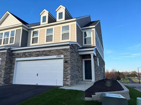 17901 Giants Way, Lakeville, MN 55044