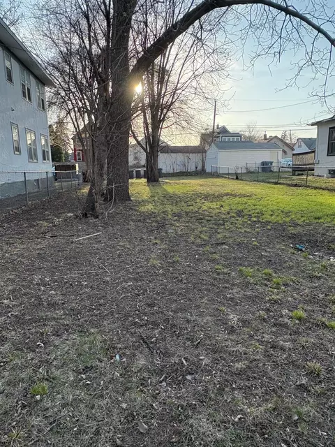 1519 Oliver Ave N, Minneapolis, MN 55411