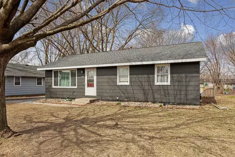 1312 Hazel St, Le Sueur, MN 56058