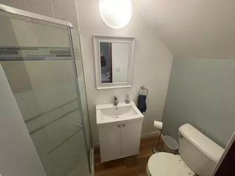 Bath - 1804 1st Ave NE, Austin, MN 55912 photo 2 of 4