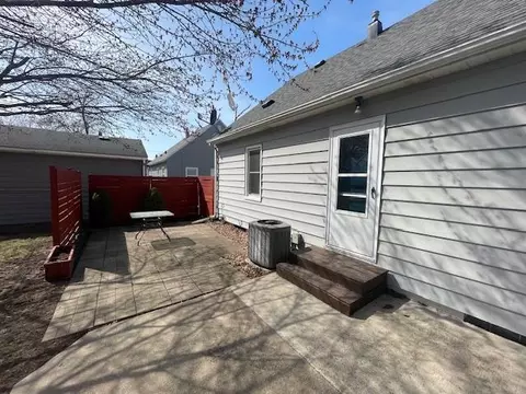 Exterior - 1804 1st Ave NE, Austin, MN 55912 photo 6 of 11