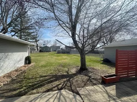 Exterior - 1804 1st Ave NE, Austin, MN 55912 photo 8 of 11