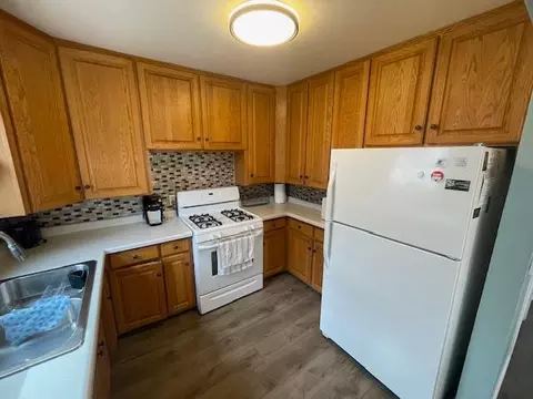 Kitchen - 1804 1st Ave NE, Austin, MN 55912 photo 2 of 2