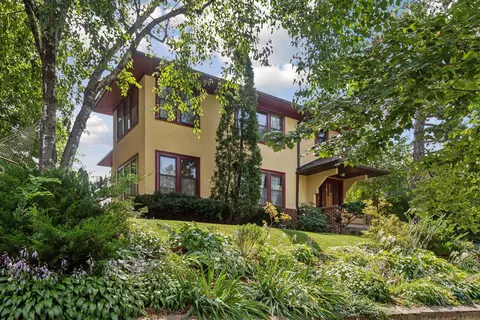 2092 Fairmount Ave, Saint Paul, MN 55105