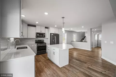 2173 Heron Ct, Lino Lakes, MN 55038