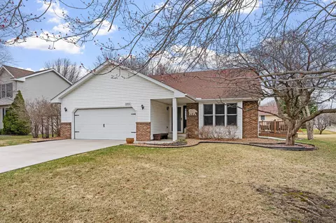 5952 Bayberry Dr, White Bear Township, MN 55110