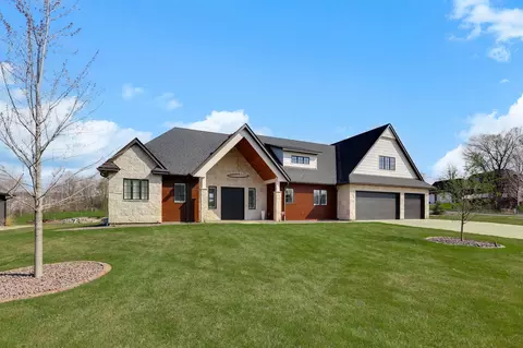 2580 Woodcliffe Trl, Hastings, MN 55033