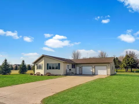 2205 28th St, Slayton, MN 56172