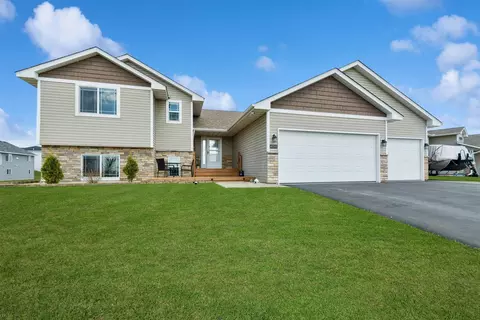 4255 89th St NE, Monticello, MN 55362
