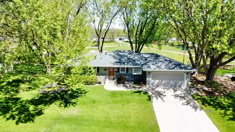8500 29th Ave N, New Hope, MN 55427