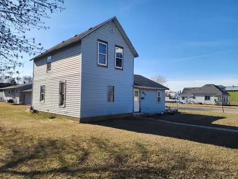 202 1st St NE, Wadena, MN 56482