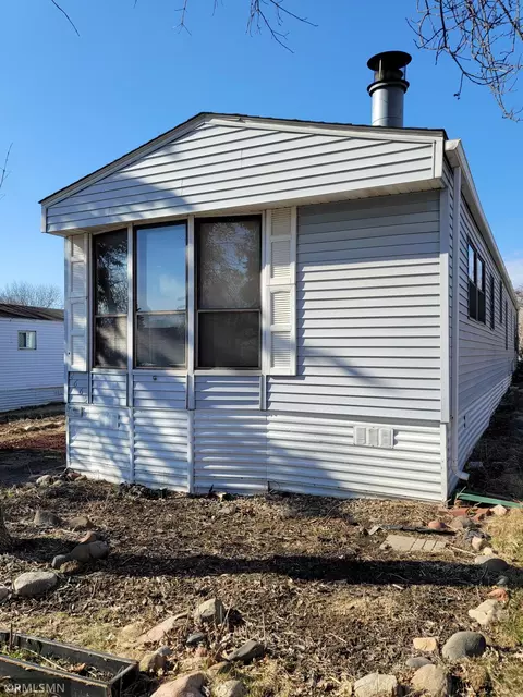 2665 Benlana Ct, Maplewood, MN 55119