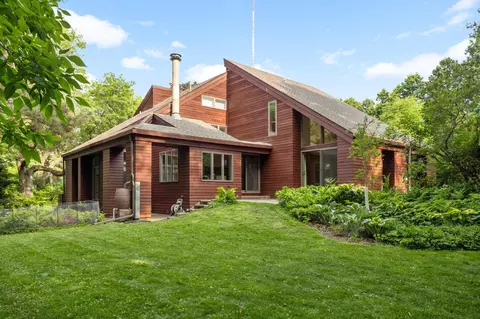 1955 Hythe St, Roseville, MN 55113