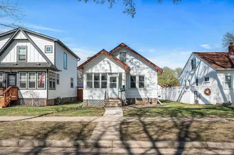 401 Saratoga St S, Saint Paul, MN 55105