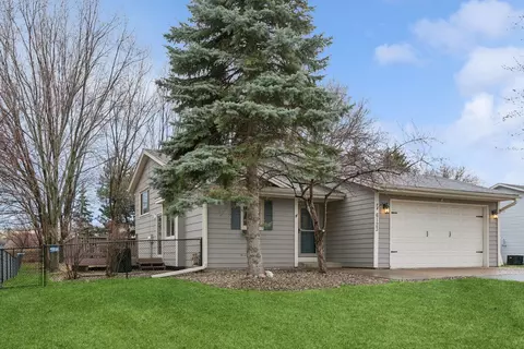 6123 W 140th St, Savage, MN 55378
