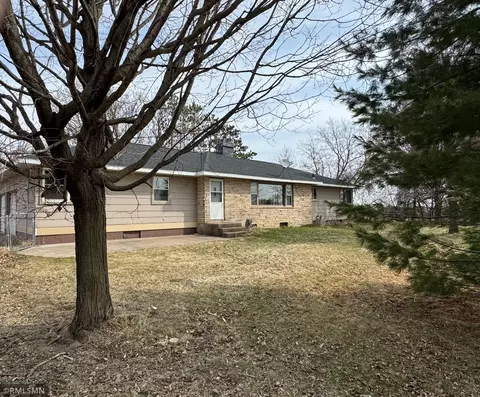 1344 N Lake Dr W, Braham, MN 55006