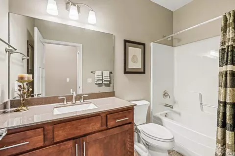 Bath - 63 E Canyon Dr, Hudson, WI 54016 photo 2 of 2
