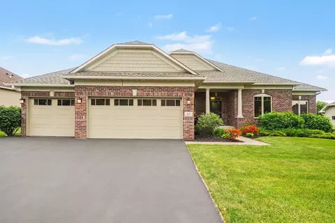 Exterior - 63 E Canyon Dr, Hudson, WI 54016 photo 6 of 6