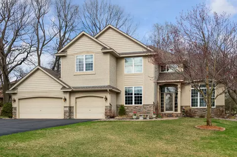7443 Tristan Knl, Excelsior, MN 55331