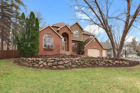 12763 Dover Dr, Apple Valley, MN 55124