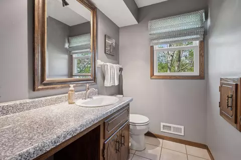 4346 Metcalf Dr, Eagan, MN 55122 photo 15