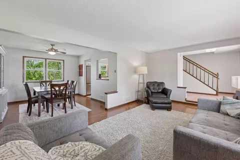 4346 Metcalf Dr, Eagan, MN 55122 photo 4