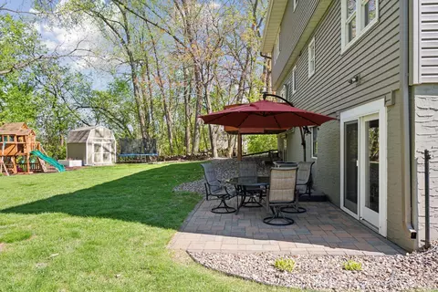 4346 Metcalf Dr, Eagan, MN 55122 photo 31