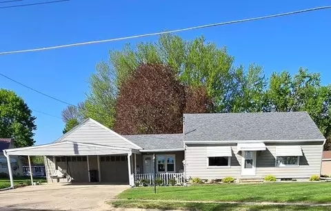 218 Lake Ave E, Fulda, MN 56131