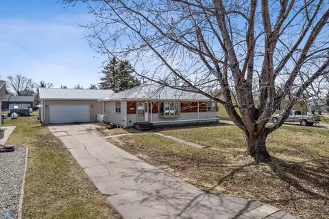 260 Maple St, Kindred, ND 58051 photo 38
