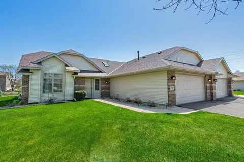 3725 Impatiens Ln N, Brooklyn Park, MN 55443