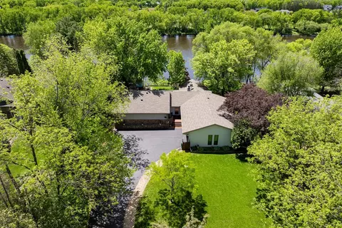 13770 Riverview Dr NW, Elk River, MN 55330