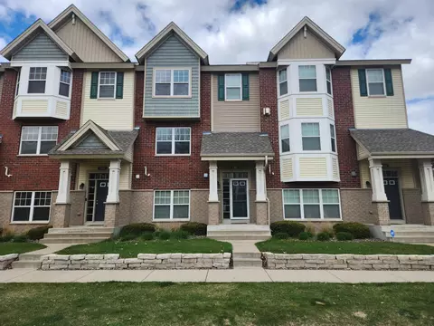 8302 Emery Pkwy N, Champlin, MN 55316