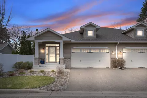 5093 Kelly Ct, White Bear Lake, MN 55110