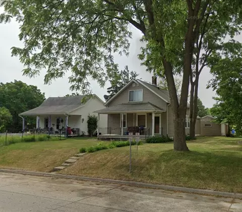 1015 E Rose St, Owatonna, MN 55060