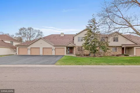 4273 Oakmede Ln, White Bear Lake, MN 55110