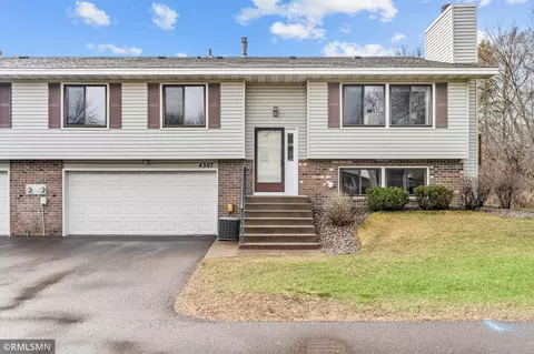 4307 Evergreen Dr, Vadnais Heights, MN 55127