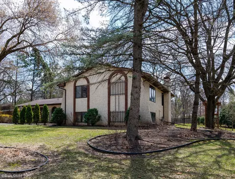 258 Marie Ave W, West Saint Paul, MN 55118