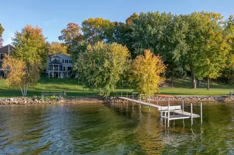2765 Casco Point Rd, Wayzata, MN 55391