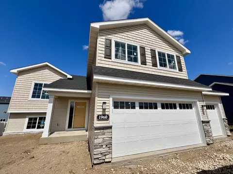 1960 Oak Ridge St, Hanover, MN 55341